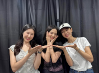 “뛰어!” 안은진, ‘블링크’ 인증…블랙핑크 지수와 해맑게 찰칵 [★SNS]