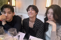 박보검-수지-뷔, 이렇게 다정하게? 웃음 넘치는 국보급 톱스타 3인의 실제 만남