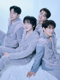 ‘고우림 전역’ 완전체 포레스텔라, 신곡 ‘Everything’ 발매