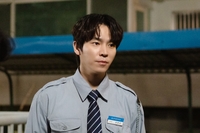 여장도 불사한 ‘공연계 아이돌’ 이재균…진짜 리본맨은 누구?