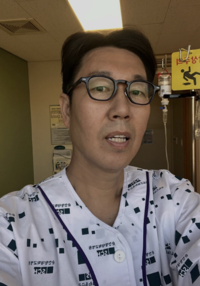 환자복 입은 김영철, “일시적으로 장 멈춰…응급실行” 근황
