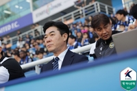 ‘수원 4점차 추격’ 인천 윤정환 “신경쓰지 않아, 부상자 많지만 위축되지 않기를” [현장코멘트]