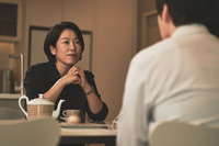 ‘애순 母’ 염혜란 출세했네…H사 명품 찻잔·1천만원 의자 비하인드(84제곱미터) [SS현장]