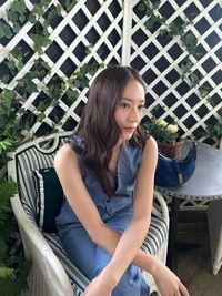 정수정, 윔블던 챔피언십 현장 인증…세련된 패션과 여유로운 일상