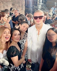 야노 시호·추사랑, 이탈리아 로마서 축구스타 홀란과 만났다...“홀란, 키 크고 매너까지 완벽!”