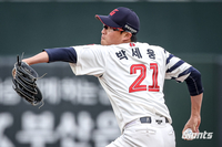 “세웅이가 9승이나 했는데” 롯데 김태형 감독, ‘안경 에이스’를 향한 굳건한 믿음…후반기 살아날 수 있을까 [SS잠실in]