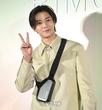 ‘7급 판정’ 로운, 군입대 연기 “8월 재검…현역 입대 희망”