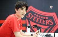 기성용 포항 ‘데뷔전’ 가능성에 전석 ‘매진’…포항, 홈에서 전북 ‘무패 행진’ 멈춰 세우나