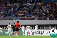 PK 2개 내줬지만 추가시간 폭풍 2득점, ‘강릉 극장’ 강원 대전과 극적 2-2 무승부[현장리뷰]