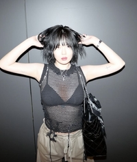 현아, ‘임신설’ 쏙 들어가게 한 과감한 망사 패션