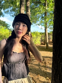 소녀시대 태연, 숲속 힐링 타임…내추럴 매력 ‘물씬’