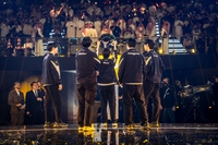 “젠지 천하 열렸다” MSI·EWC 연속 제패! 젠지, 새 역사 쓰고 MVP ‘기인’ 마침표 찍다 [SS포커스]