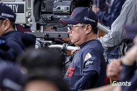 ‘흔들린 필승조-타선 침묵’ 롯데, 키움에 3-6 패배 ‘고척 6연승 마감’…키움 설종진 감독대행 ‘첫 승’ [SS고척in]