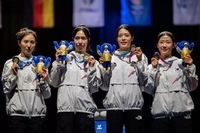 한국 펜싱, 하계 U대회 여자 플뢰레 단체전 금메달 획득