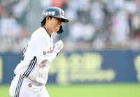 ‘허슬두 DNA→홈런쇼’ 두산, 독수리 군단 13-2 격파! 조성환 대행 “막내 2명이 최고의 활약 펼쳤다” [SS잠실in]