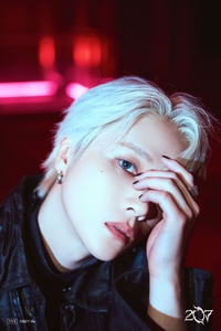 “We Can’t Explain”아이콘 김진환, 콘셉트 장인