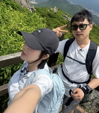 권은비, ‘임자 있는’ 빠니보틀과 금정산 등산을...