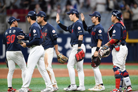 [포토]키움 잡고 연승 시동 거는 롯데