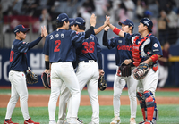 [포토]감보아 7이닝 무실점 호투 롯데, 연승이다!