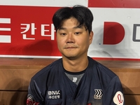 ‘부상 복귀’ 손호영 3안타 ‘맹활약’ 펼쳤는데…“상동으로 갈 뻔했어요”라고 말한 이유는? [SS고척in]