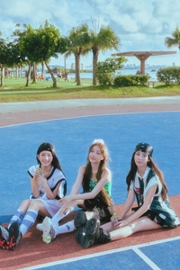 “신입생 슈이, 데뷔 임박”…‘김재중 걸그룹’ 세이마이네임, 8인조도 청순이다 [SS뮤직]