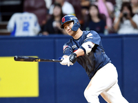 [포토]안타 치는 롯데 손호영