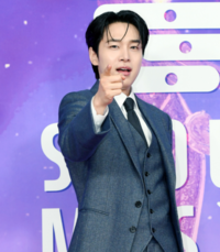 ‘폭싹 은명이’ 강유석, 강원 홈경기 시축 출동