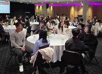 선우 커플닷넷 ‘해외 스피드데이트’ 참가자 스펙, 전문직이 30%에 연봉은 10만 달러 이상!