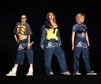 2NE1 산다라박, 박봄의 ‘노쇼’급 불참에도 뜨겁게 달군 워터밤 무대 공개