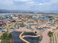 춘천 랜드마크 레고랜드, 발 묶였다…“주변 기반시설 개발 절실” 애타는 목소리 [원성윤의 인생은 여행처럼]