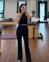 고소영, 필라테스로 다져진 슬림한 몸매 공개