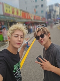 김현중 근황…옆에 김규종이네? “우리 입맛 틀리지 않았음을…” [★SNS]