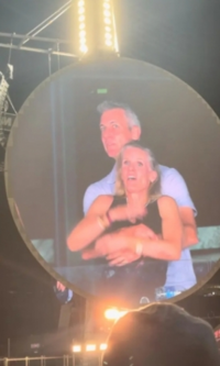 키스캠 불륜 딱 걸린 CEO, 애꿎은 콜드플레이 ‘법적 대응’ 검토