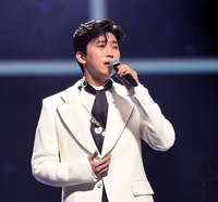 ‘여름날의 산타’ 된 영웅시대…장애인과 함께한 ‘첨벙첨벙’ 물놀이