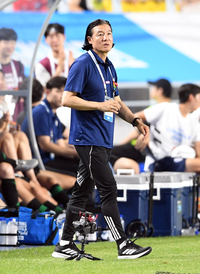 축제의 장에 “김판곤 나가”…“듣지 못했다 여전한 울산 팬 채찍 송구하다, 선수들 K리그 수준 알려 자랑스러워” [현장 일문일답]