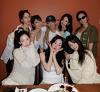 8월은 소시의 달…소녀시대, 데뷔 18주년 앞두고 완전체 모였다
