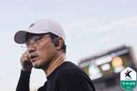 ‘1인다역’ 서울 E 지휘한 안성남 코치 “2경기 무실점, 간절하게 지켜야겠다는 마음가짐은 희망적”[현장인터뷰]