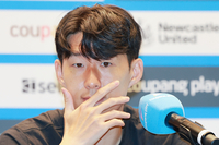 “17년간 우승 가뭄 종식한 손흥민 토트넘과 10년 여정 마무리” SON, 올여름 ‘이적’에 외신도 일제히 보도