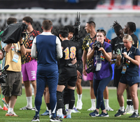 [포토] 양민혁과 포옹하는 손흥민