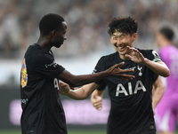 [포토] 환호하는 손흥민 ‘좋았어’