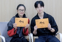 ‘노메이크업’ 고현정, 우월한 최강 동안 미모…장동윤과 강력한 시너지 예고