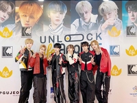 엔카이브, 캄보디아 공항·쇼핑몰 마비시킨 인기…팬 떼창+SNS 폭발