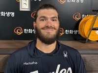 투수 5관왕→역시 강력한 ‘MVP 후보’, 리그 ‘최고 투수’ 폰세 “개인 기록? 한화 KS 우승이 더 중요해” [SS스타]