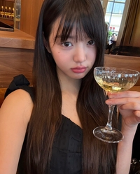 ‘핫팬츠 논란’ 장원영, 풀메이크업-핫팬츠 없어도 충분히 넘치는 매력