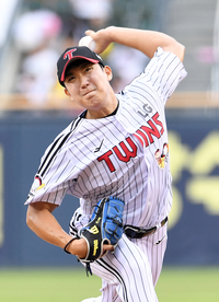 [포토]시즌 10승 도전하는 LG 손주영