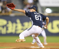[포토] 홍민규 ‘힘찬 투구’