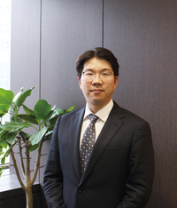 아동학대 학교폭력 형사 전문 변호사, 선한 영향력으로 사회에 도움 되고파...