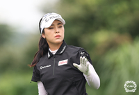 이틀 동안 버디만 14개 신이난 윤이나 제주삼다수 타이틀방어 ‘성큼’[제주삼다수 마스터스 2R]