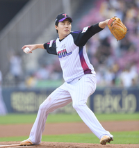 [포토] 역투하는 LG 선발 임찬규