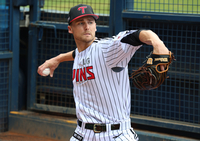 LG 新 외인 첫 ‘불펜 투구’→염갈량 “12일 KT전 선발 등판 확정, 17일 SSG전도 예정 중” [SS잠실in]